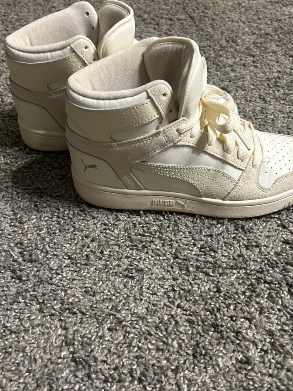Woman Cream & White High-Top Puma Sneakers with Gold Logo - Picture 2 of 8